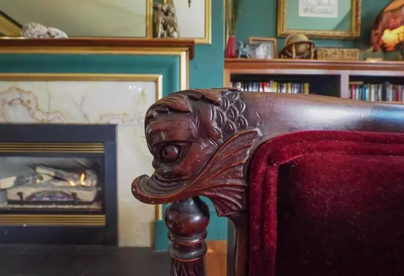 ホテル The Gryphon House