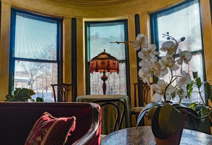 فندق The Gryphon House