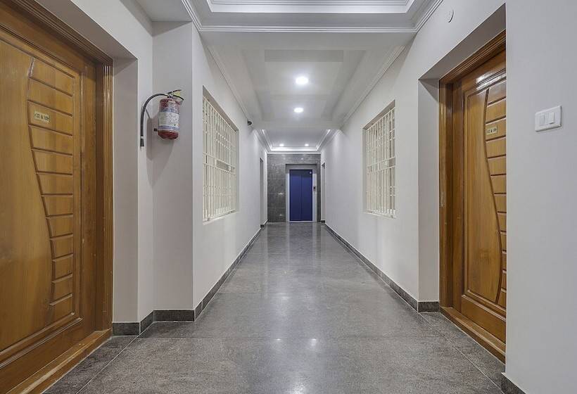 בית מלון כפרי Treebo Rithikha Inn Elite Chennai Trade Centre