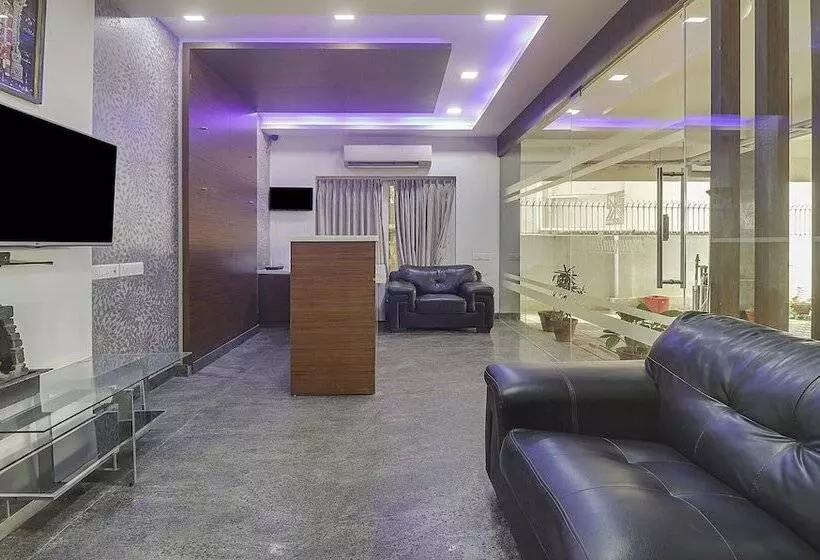 هتل Treebo Rithikha Inn Elite Chennai Trade Centre