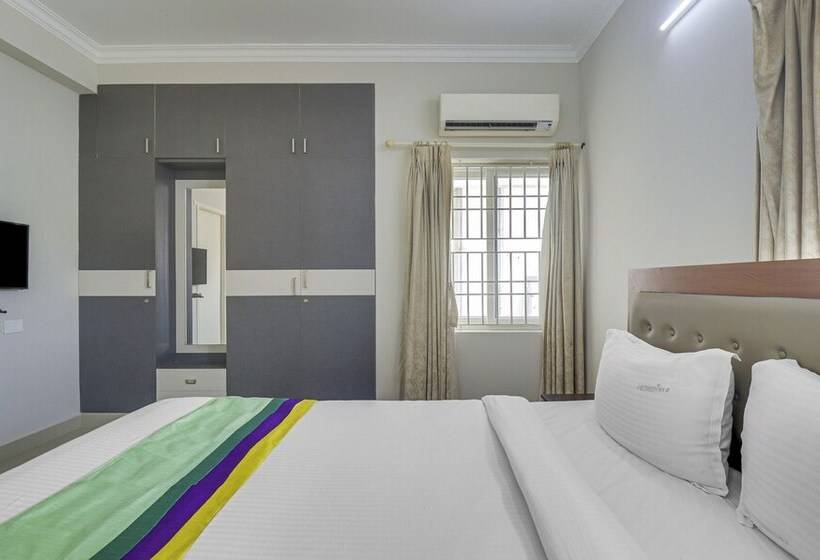 בית מלון כפרי Treebo Rithikha Inn Elite Chennai Trade Centre