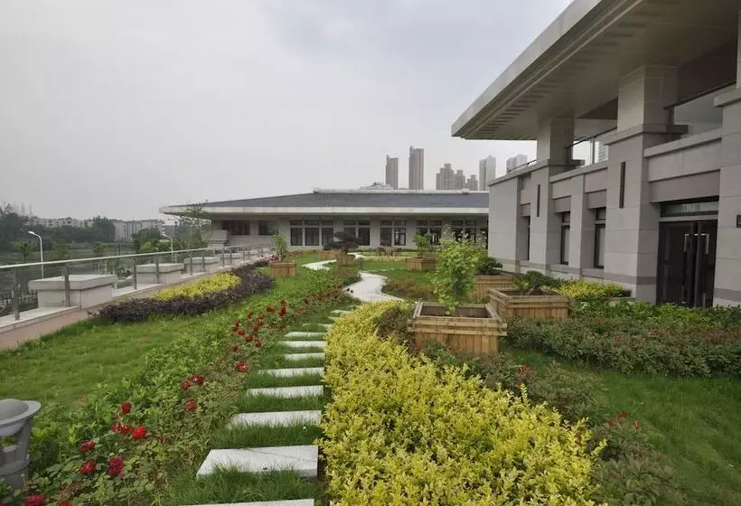 Hotelli Wuhan Guochuang Chuyuan Donghu