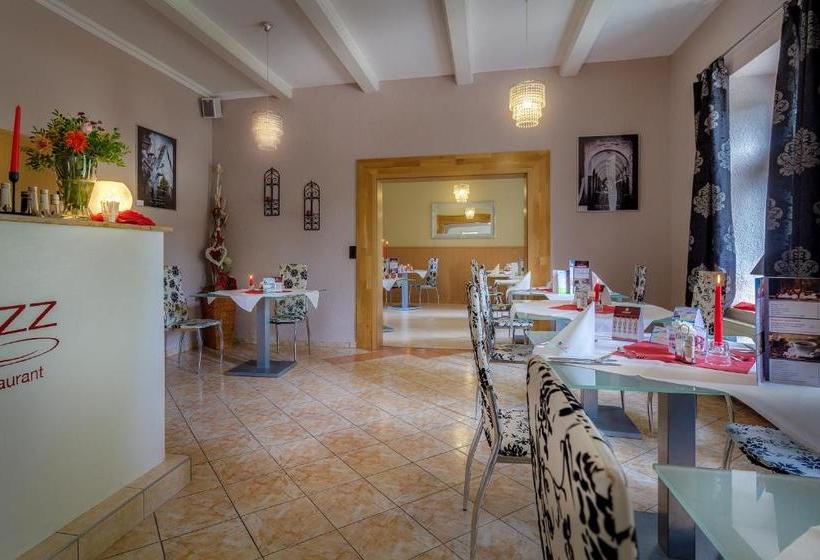 هتل Dübener Heide