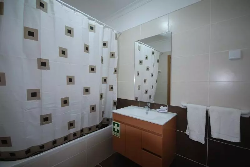 Açoteias Do Barril Residences