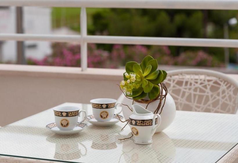 هتل Apartments Maja