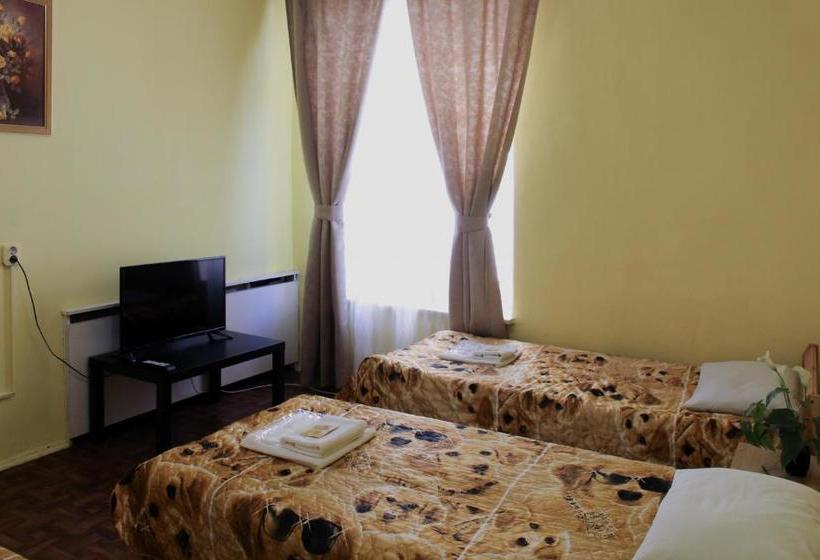 בית מלון כפרי Compass