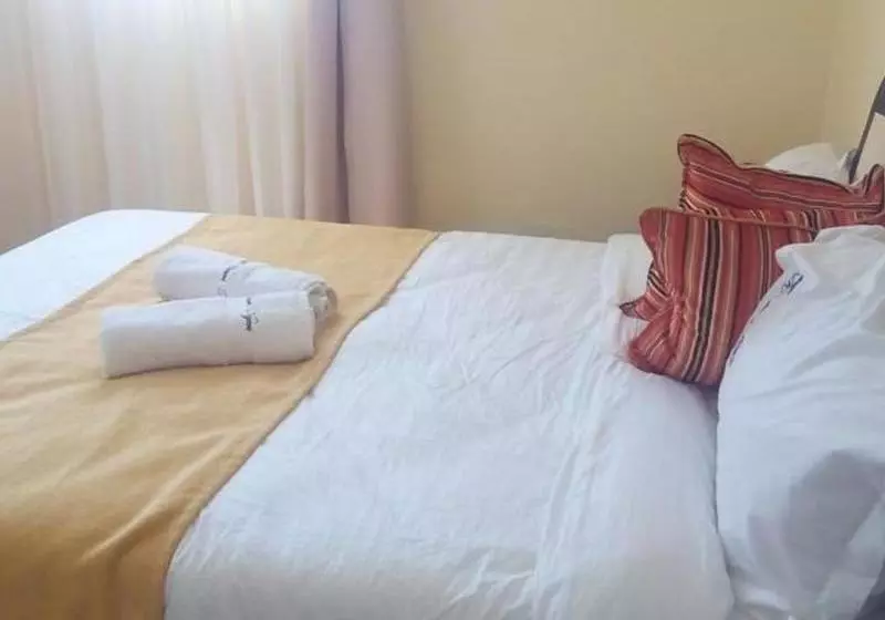 هتل Davis Court Nyeri