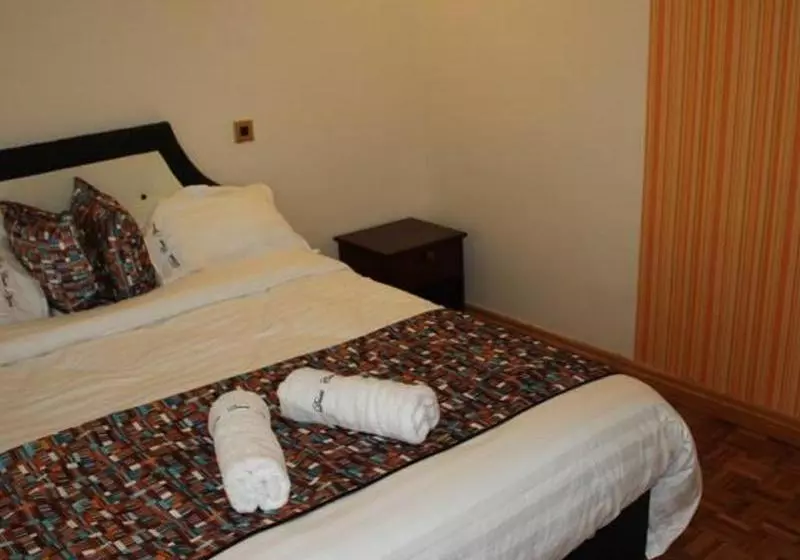 هتل Davis Court Nyeri
