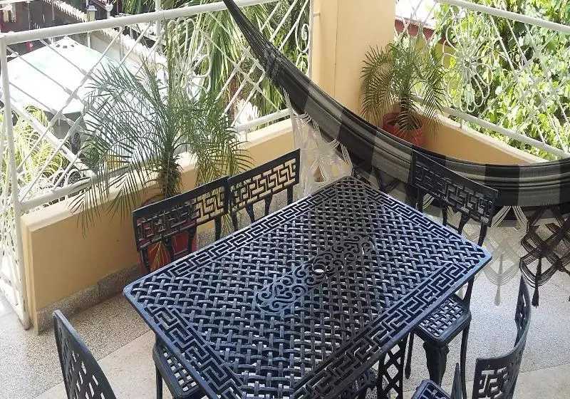 هتل Hostal Nautico