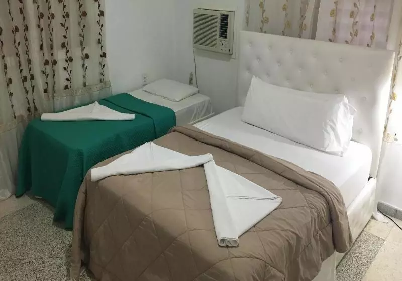 هتل Hostal Nautico