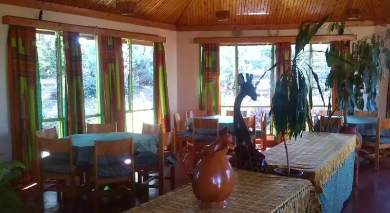 هتل Kibo Slopes Cottages