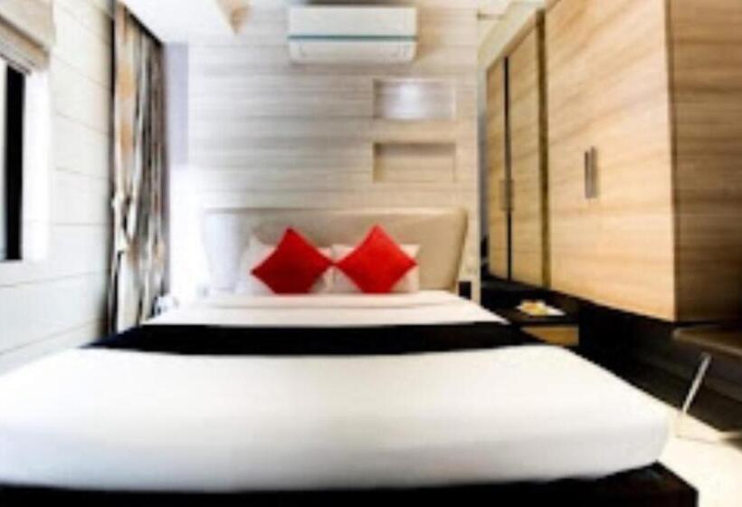 Hotel Pratiksha Residency , Nerul