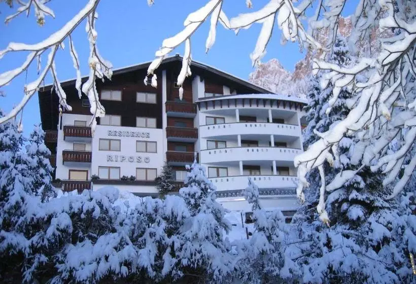 هتل Residence Riposo