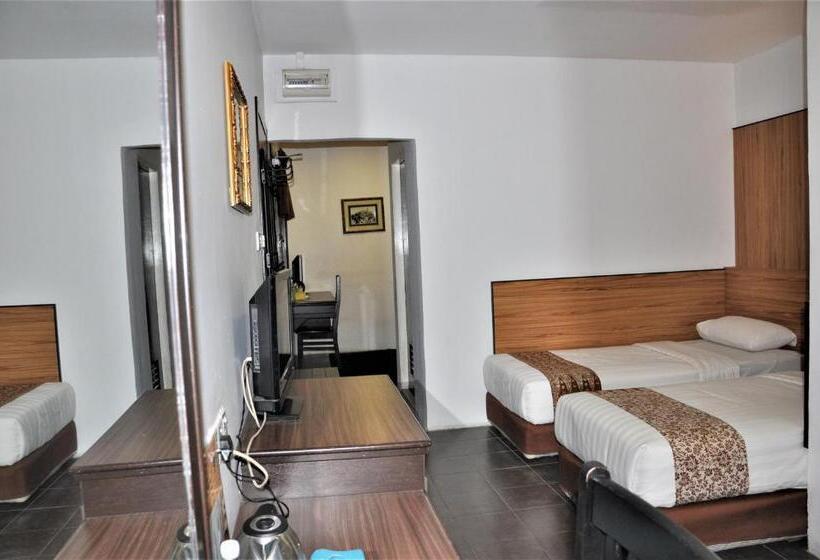 בית מלון כפרי Sipadan Inn 1