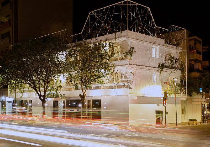 Livescape Soriano Suites