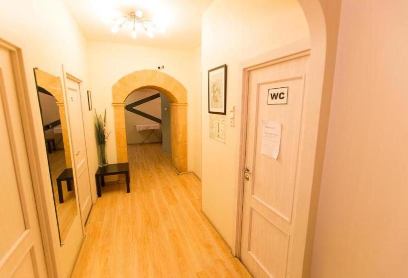 בית מלון כפרי Compass