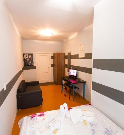 בית מלון כפרי Compass