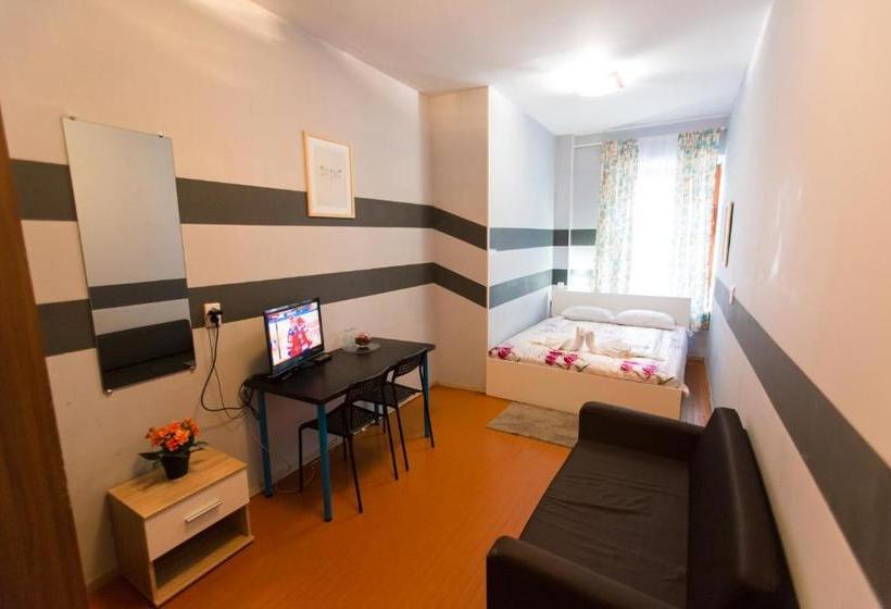 בית מלון כפרי Compass