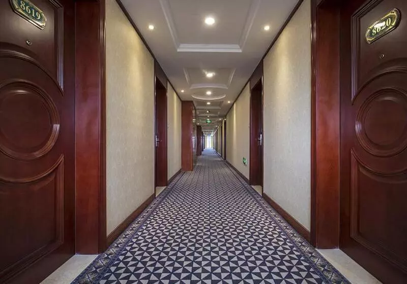 Vienna Hotel Longgang Longdong