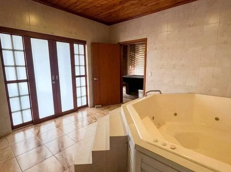 ホテル Suites Casa Colibrí
