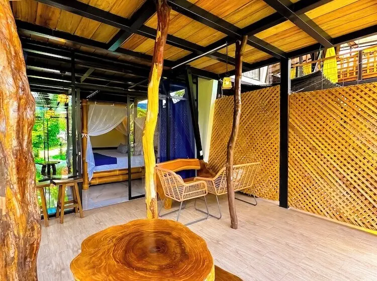 ホテル Suites Casa Colibrí