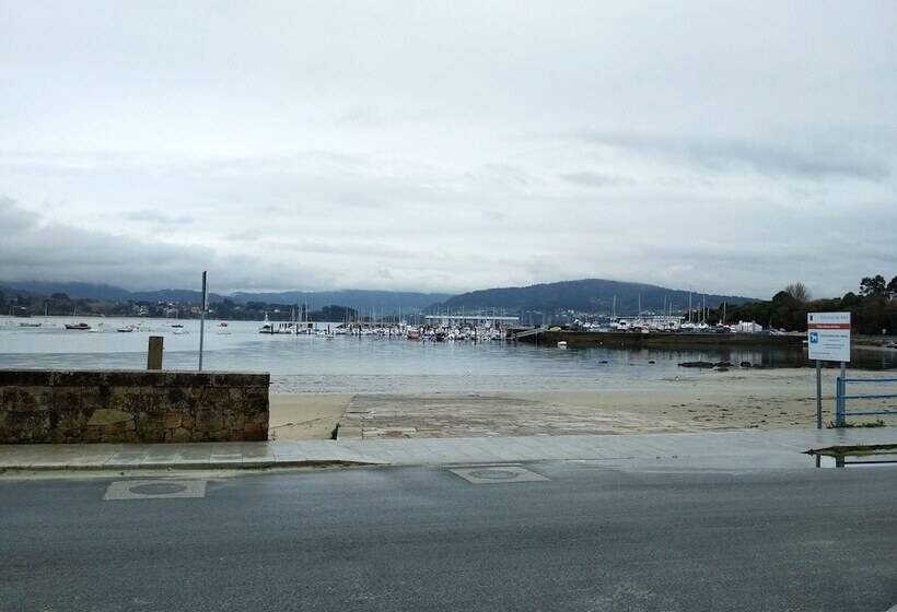 Apartamentos Ares Centro 3000