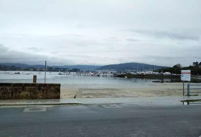 Apartamentos Ares Centro 3000