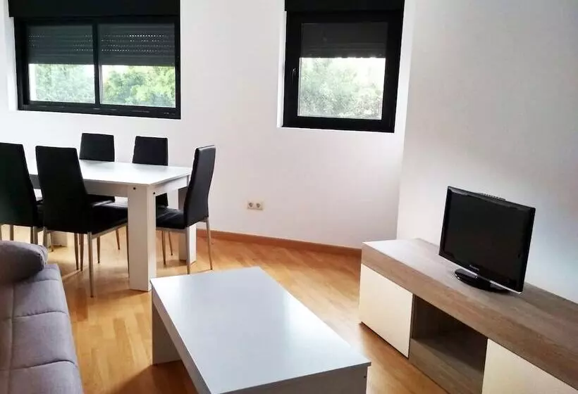 Apartamentos Ares Centro 3000