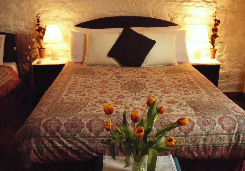 Aamiaismajoitus (B&B) Ballinacourty House