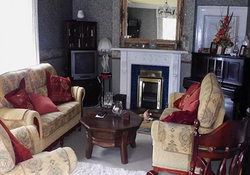 Aamiaismajoitus (B&B) Cloncarlin House