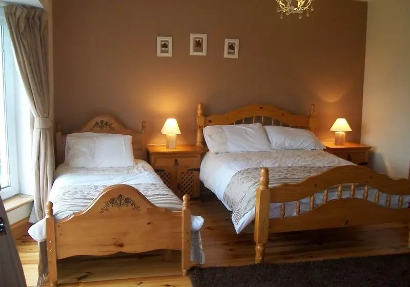 Burke’s Mulbur House Bed And Breakfast