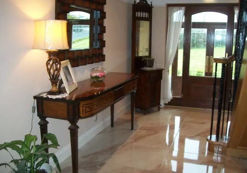 Burke’s Mulbur House Bed And Breakfast