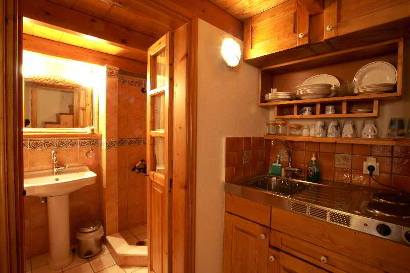 فندق Alkmini Monemvasia Castle House