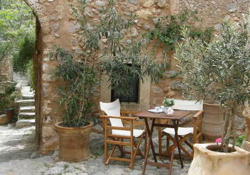 Hotelli Alkmini Monemvasia Castle House