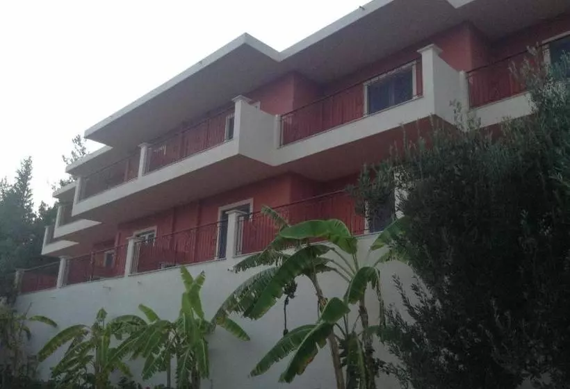 Hotel Anna Studios