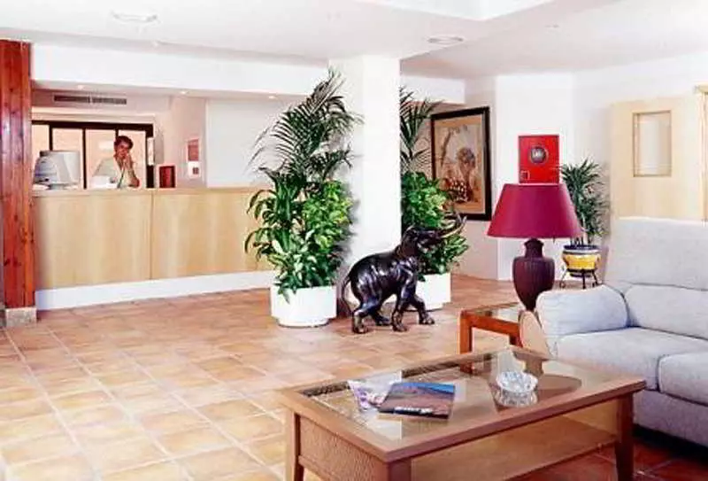 ホテル Delfin Bajamar