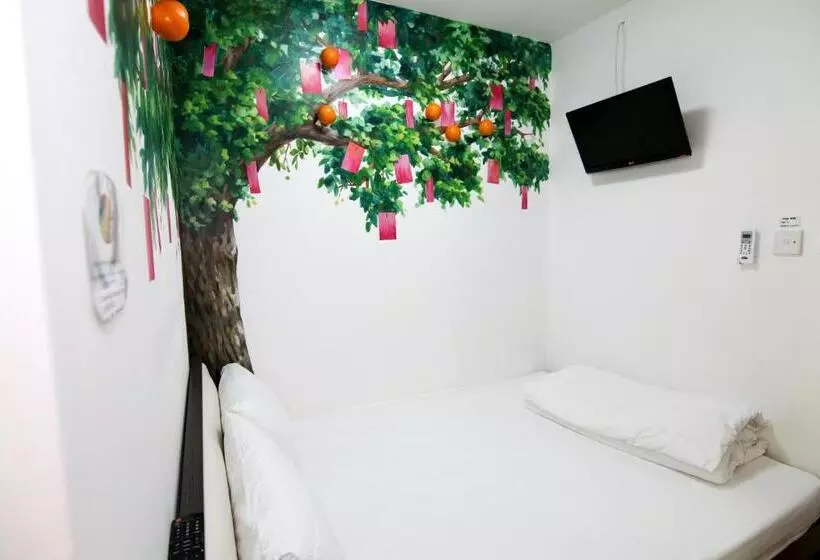 هتل Eloginn   Fest @ Lucky House