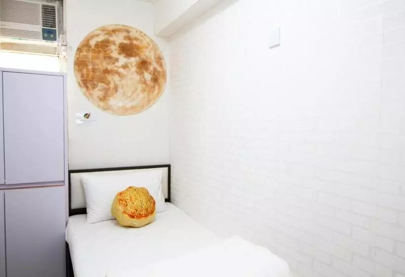 هتل Eloginn   Fest @ Lucky House