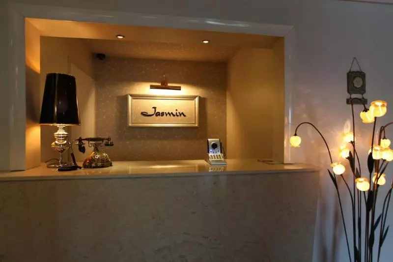ホテル Jasmine