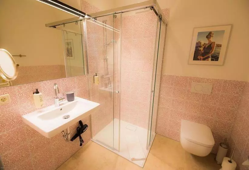 ホテル Luis Stadl