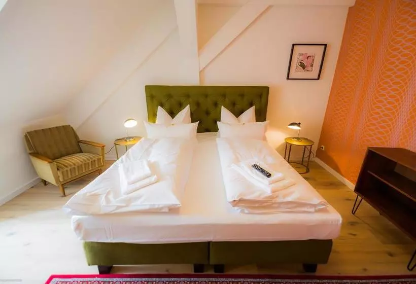 ホテル Luis Stadl