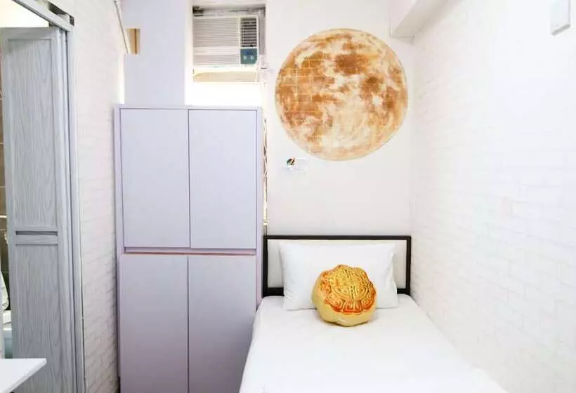 هتل Eloginn   Fest @ Lucky House