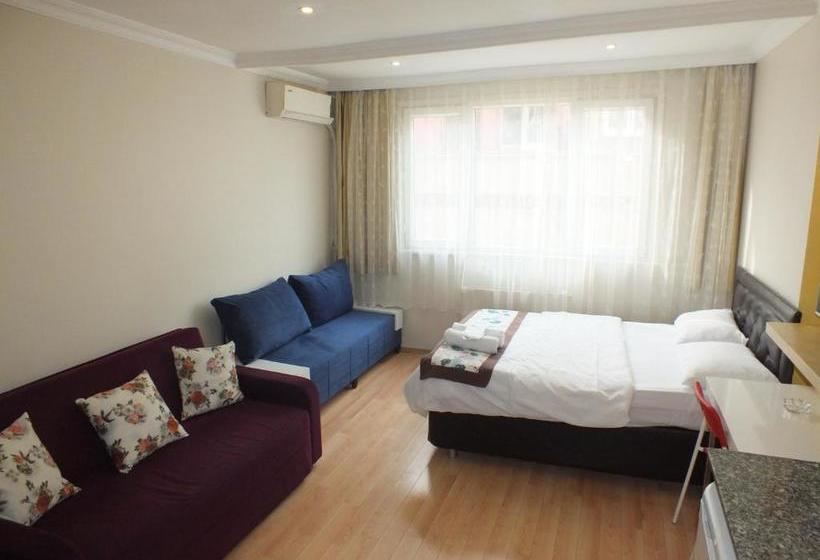 ホテル Taksim 9 Suites Apartments