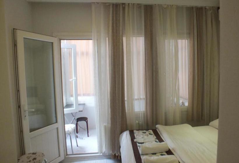 ホテル Taksim 9 Suites Apartments