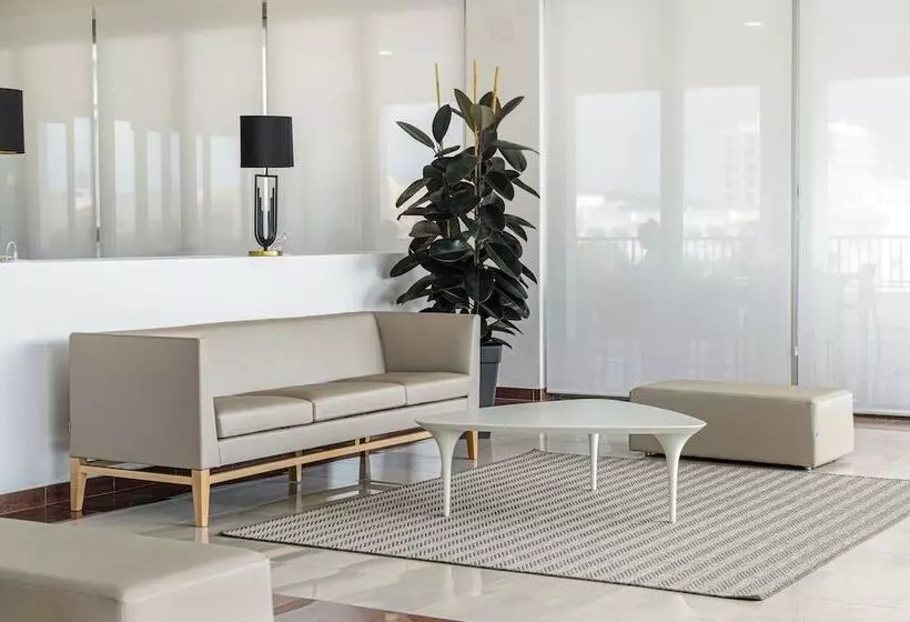 ホテル Vibra Riviera