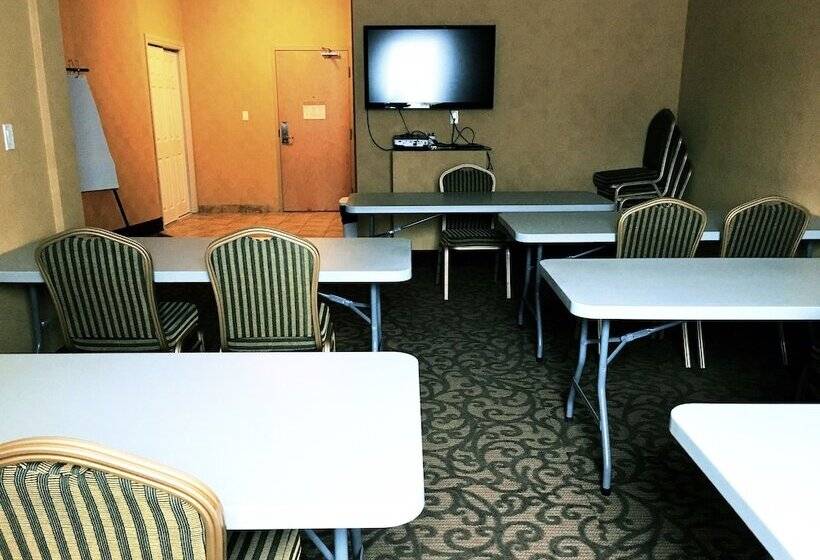 Trend Mountain Hotel & Conference Centre