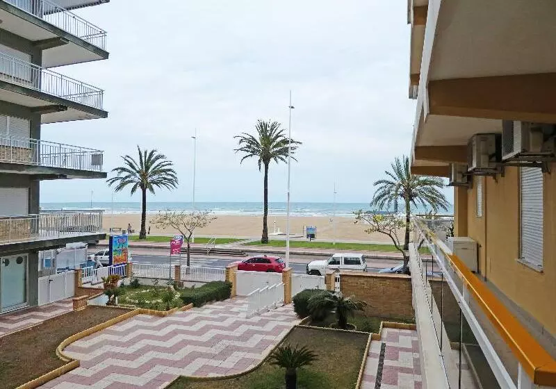 Apartamentos Gandía Primera Línea de Playa 3000