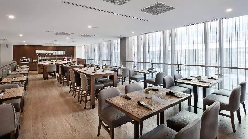 ホテル Hôtel Ac Montréal Centre Ville