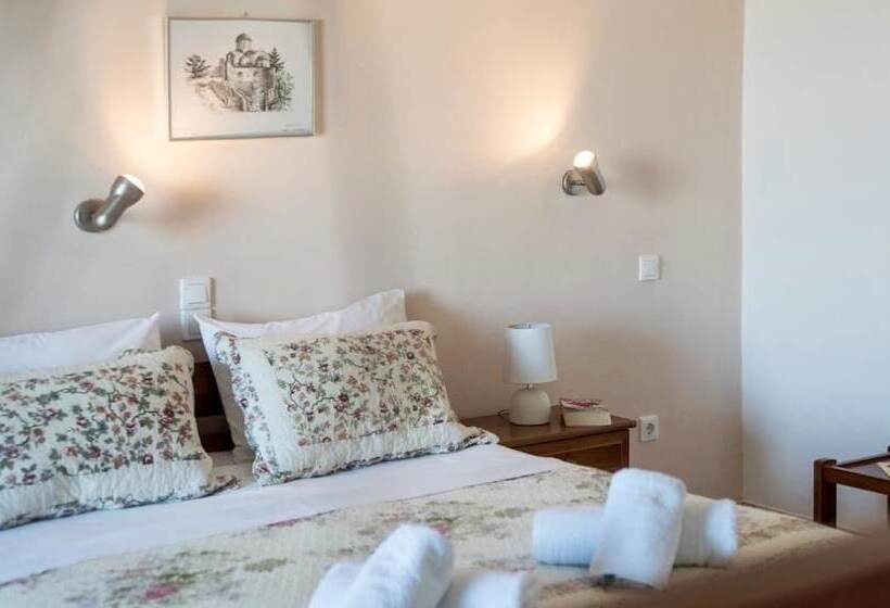 בית מלון כפרי Athena Apartments & Studios