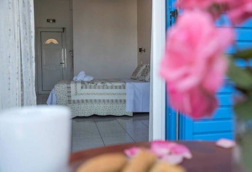 בית מלון כפרי Athena Apartments & Studios